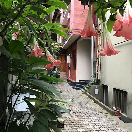 Holiday House Batumi Luaran gambar