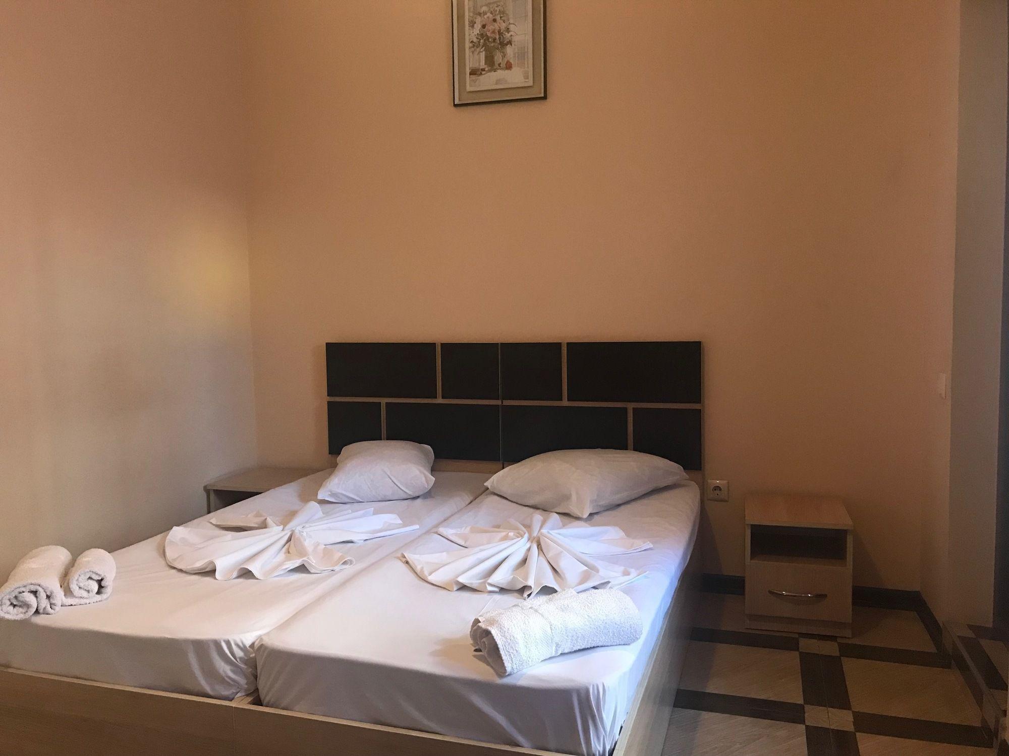 Holiday House Batumi Luaran gambar