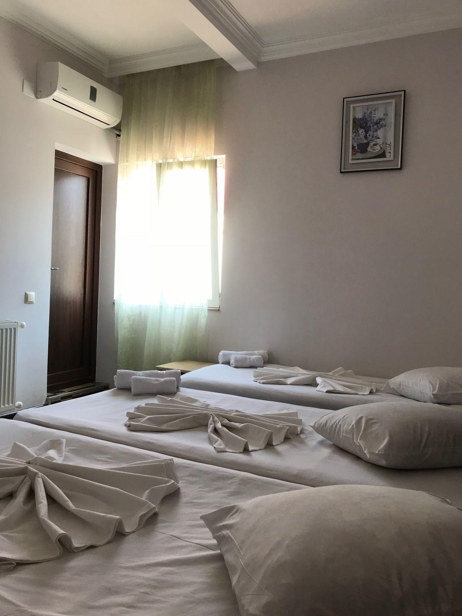 Holiday House Batumi Luaran gambar