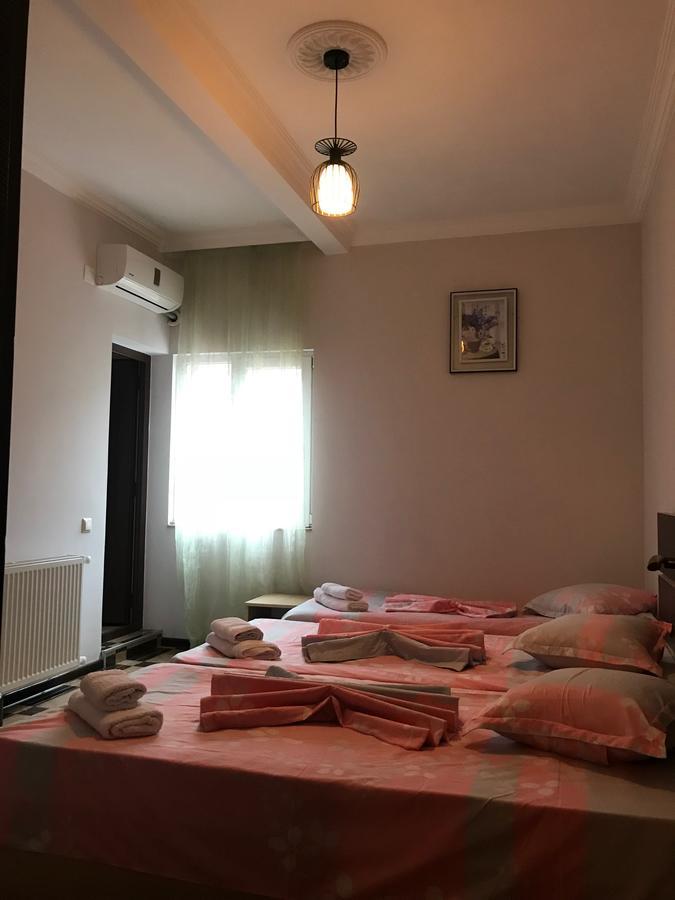 Holiday House Batumi Luaran gambar