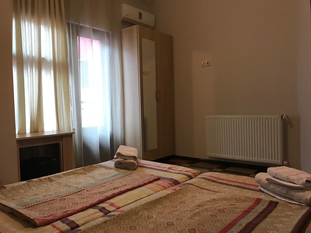 Holiday House Batumi Luaran gambar