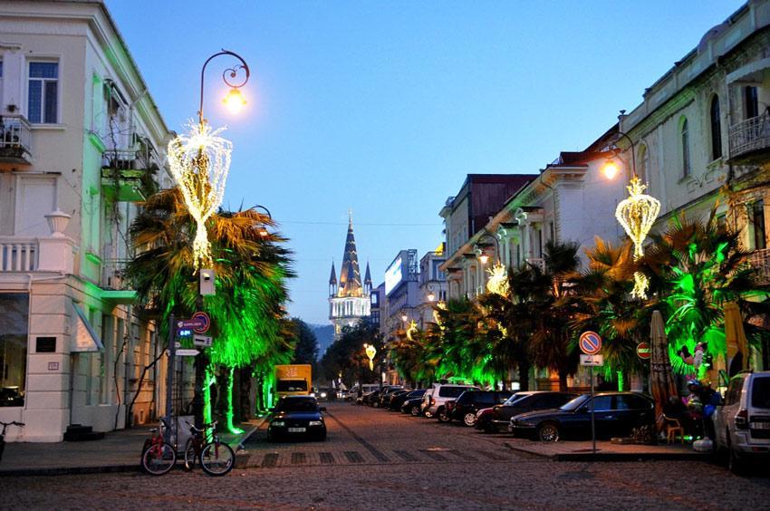 Holiday House Batumi Luaran gambar